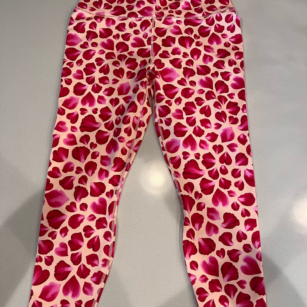 Fabletics PowerHold Rose Petal Lips Kiss Leggings XXL